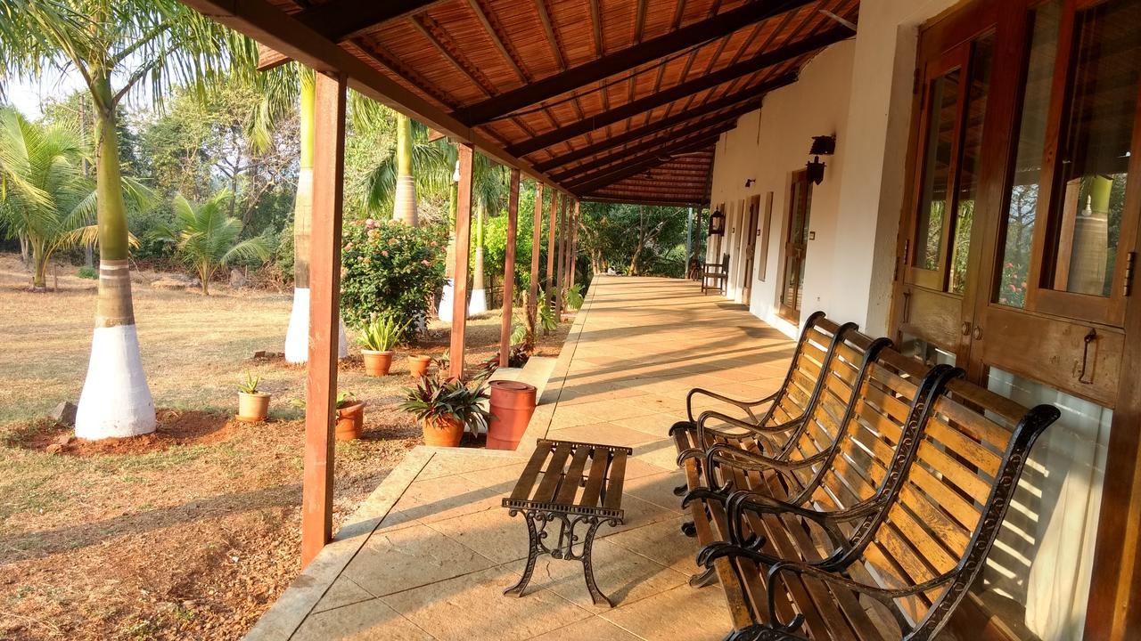V Resorts Mahua Bagh Murud Nandgaon  ภายนอก รูปภาพ
