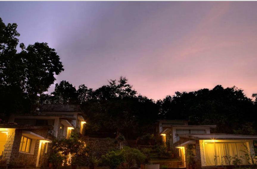V Resorts Mahua Bagh Murud Nandgaon  ภายนอก รูปภาพ