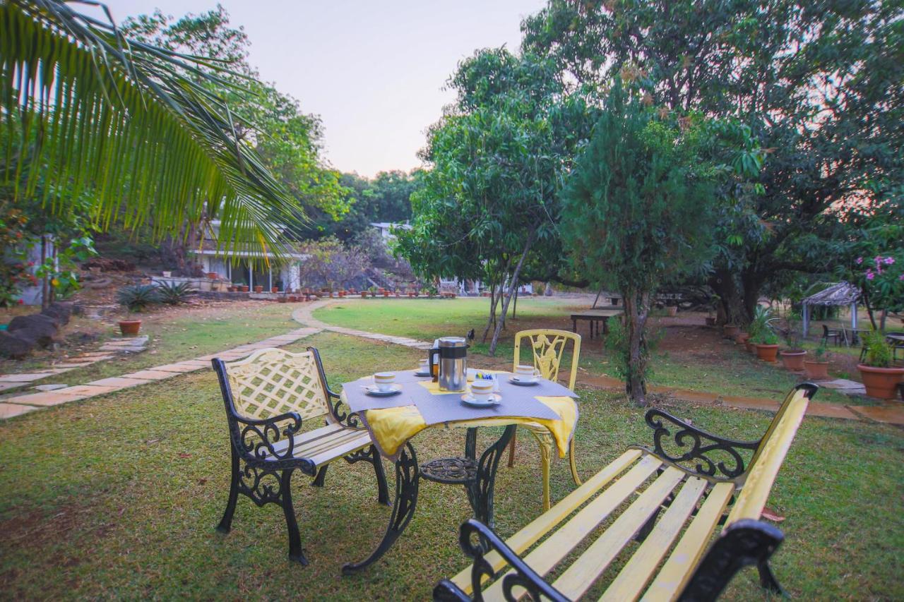 V Resorts Mahua Bagh Murud Nandgaon  ภายนอก รูปภาพ