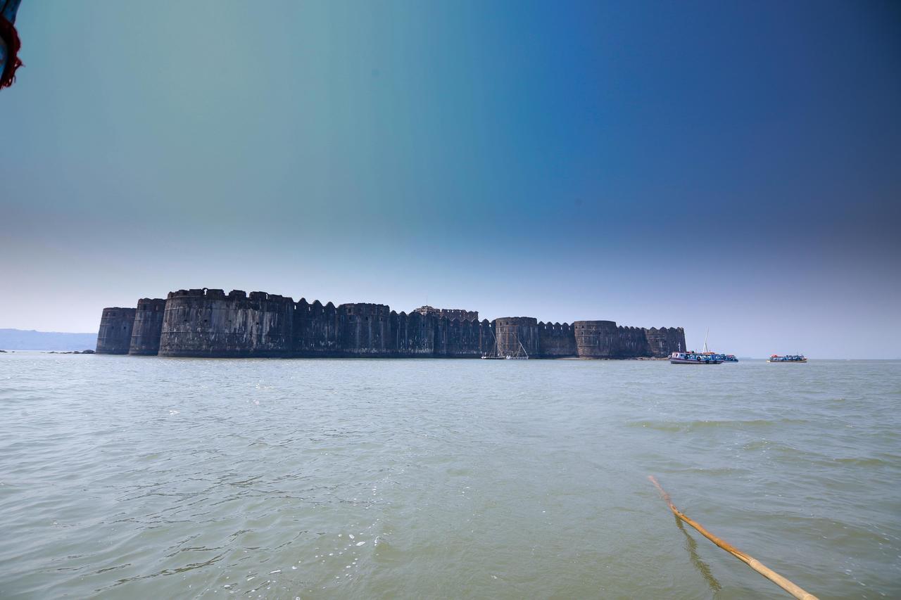 V Resorts Mahua Bagh Murud Nandgaon  ภายนอก รูปภาพ