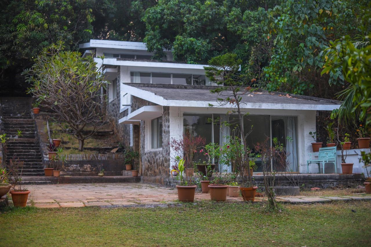 V Resorts Mahua Bagh Murud Nandgaon  ภายนอก รูปภาพ